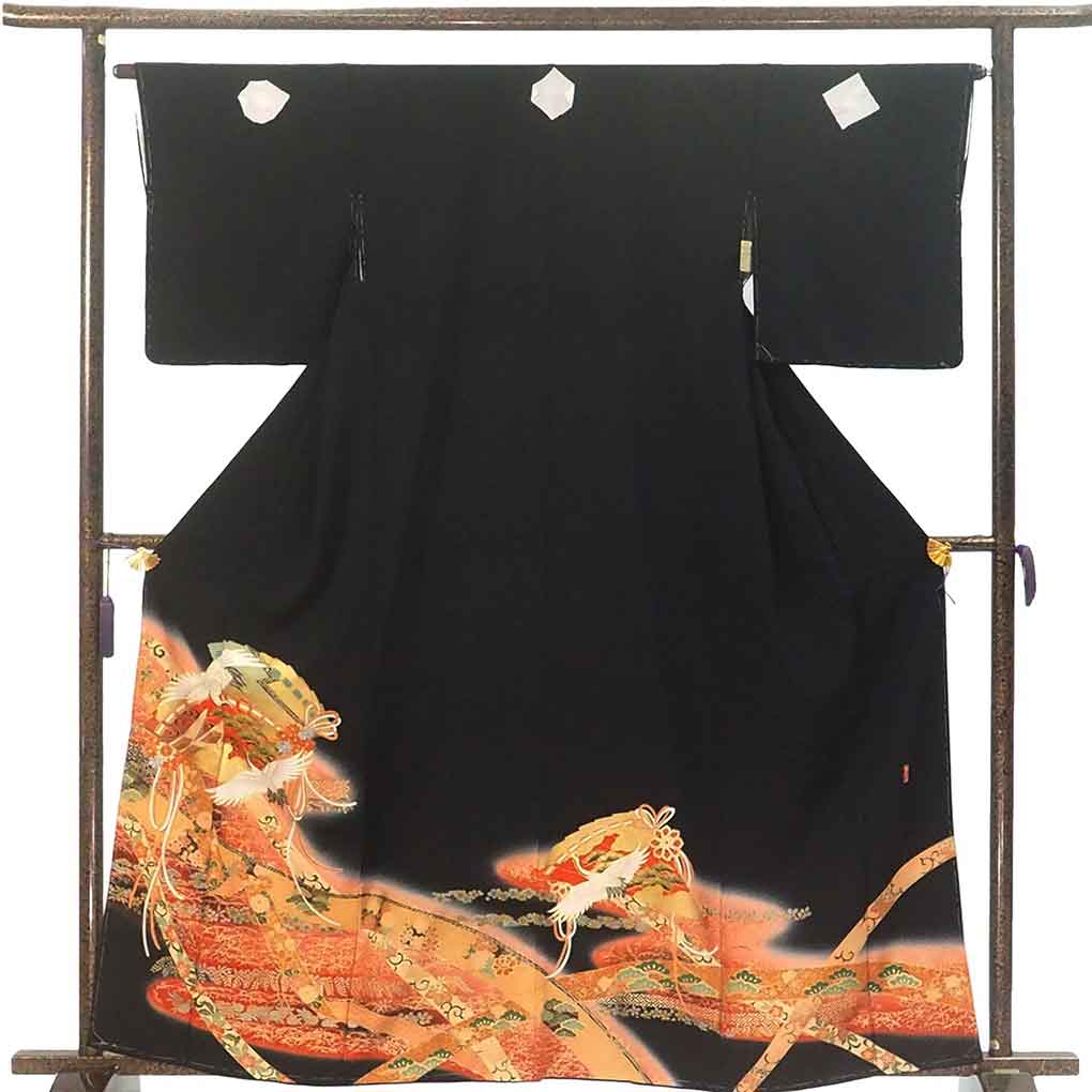 黒留袖 リサイクル着物 身丈161cm 裄65cm 前幅25cm 後幅30.5cm 袖丈48cm 袖幅32.5cm レディース 扇面 裄Mサイズ 年中着用可 正絹（シルク）ブラック 未使用品 リメイク リユース【ランクS】