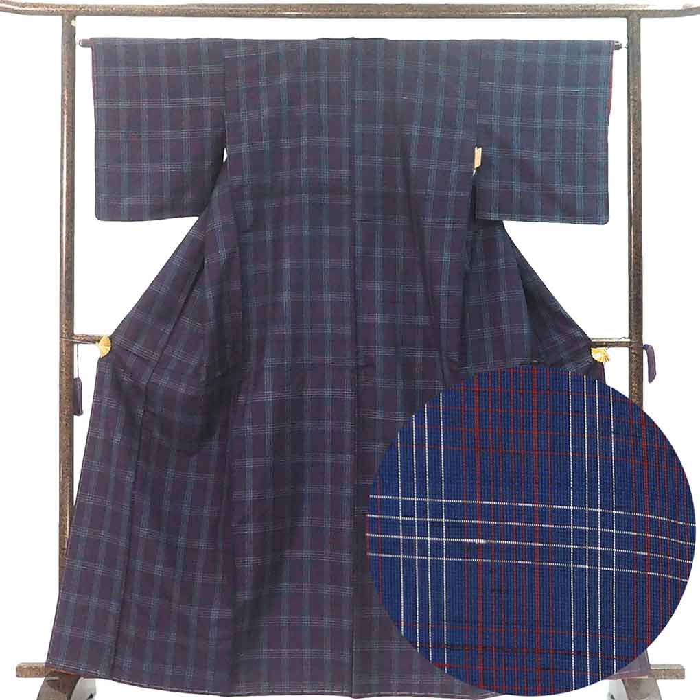 紬 リサイクル着物 身丈165cm 裄64cm 前幅29.5cm 後幅32cm 袖丈47cm 袖幅32cm レディース 袷 格子 裄Mサイズ 秋冬春用 正絹（シルク）ネイビー トールサイズ 未使用品 リメイク リユース【ランクS】