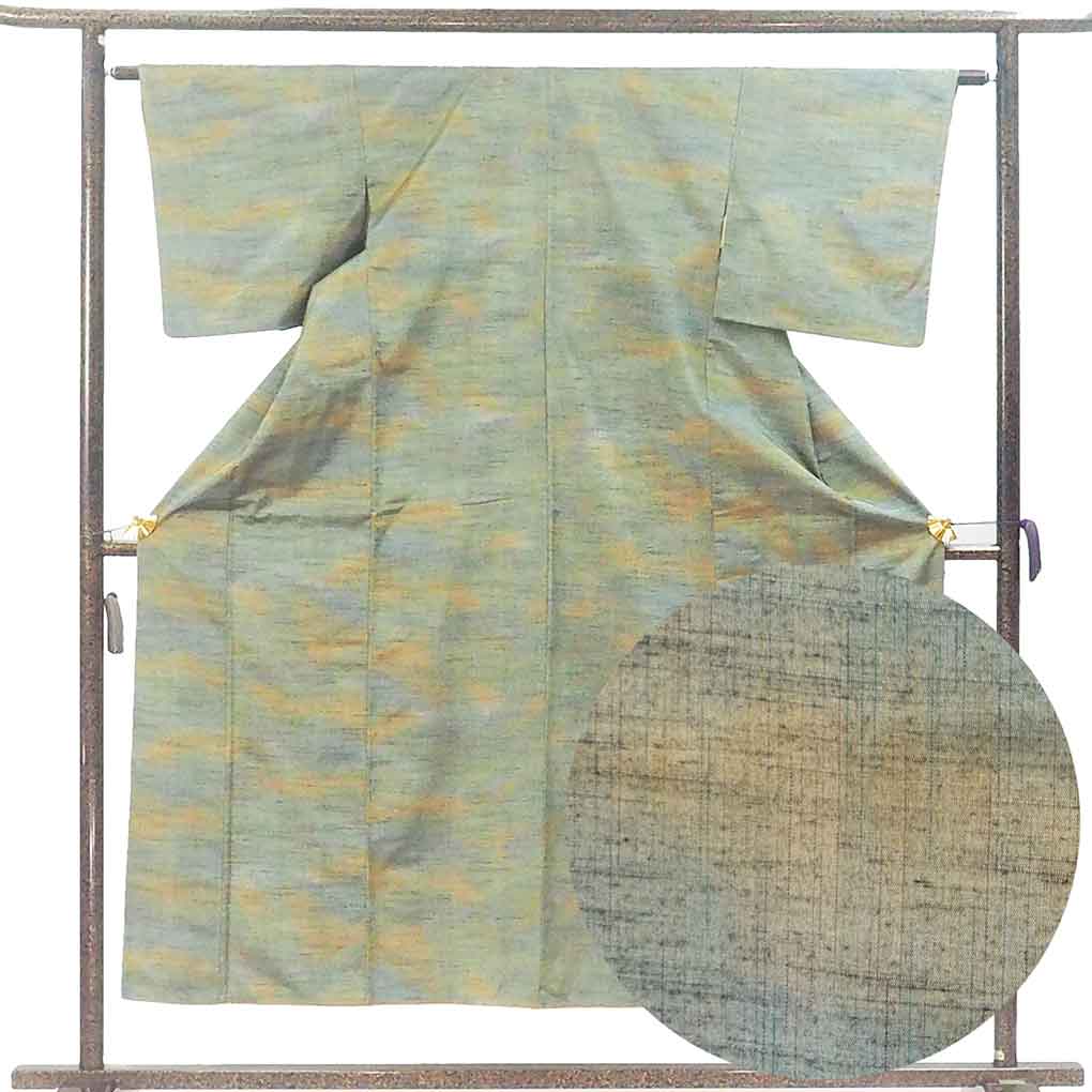 紬 リサイクル着物 身丈151cm 裄62cm 前幅22.5cm 後幅28cm 袖丈45cm 袖幅32cm レディース 袷 ぼかし 裄Sサイズ 秋冬春用 正絹（シルク）グリーン 美品 リメイク リユース【ランクA】