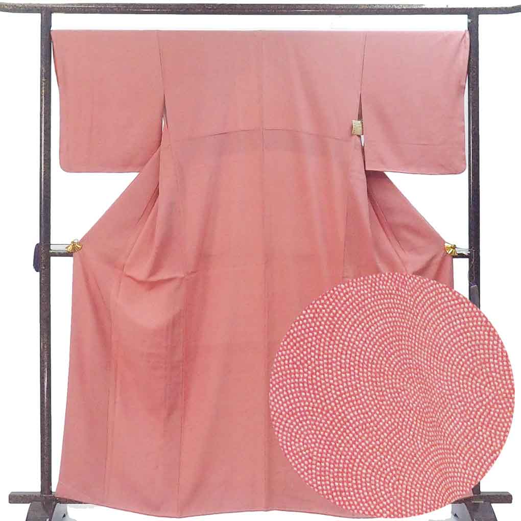 小紋 リサイクル着物 身丈165cm 裄69cm 前幅25cm 後幅29cm 袖丈49cm 袖幅34cm レディース 袷 鮫小紋 裄長 裄L-LLサイズ 秋冬春用 正絹（シルク）ピンク トールサイズ 未使用品 リメイク リユース【ランクS】
