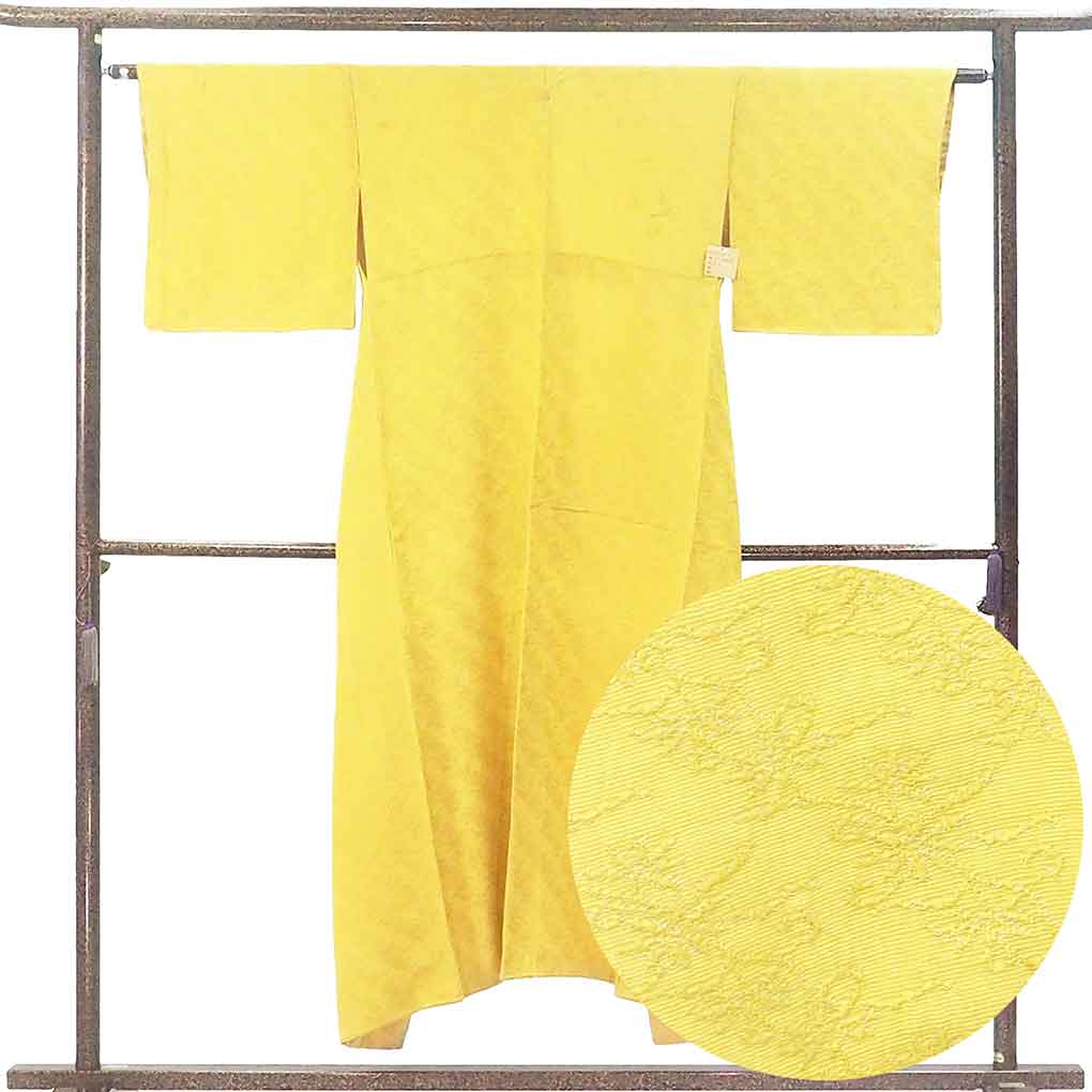 色無地 リサイクル着物 身丈145cm 裄62cm 前幅23cm 後幅28.5cm 袖丈43cm 袖幅32cm レディース 袷 無地 裄Sサイズ 秋冬春用 正絹（シルク）イエロー 難有り リメイク リユース【ランクC】