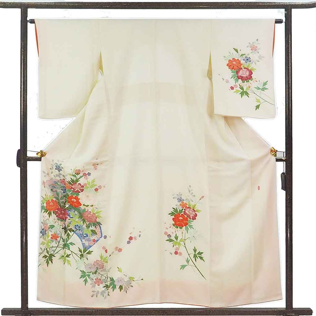 訪問着 リサイクル着物 身丈158cm 裄63cm 前幅24cm 後幅28.5cm 袖丈55cm 袖幅33cm レディース 袷 花柄 裄Mサイズ 秋冬春用 正絹（シルク）ホワイト 美品 リメイク リユース【ランクA】