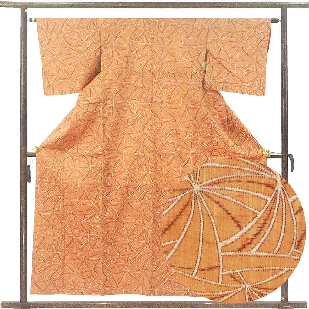 紬 リサイクル着物 身丈158cm 裄63cm 前幅23cm 後幅29cm 袖丈45cm 袖幅32cm レディース 袷 連続模様 裄Mサイズ 秋冬春用 正絹（シルク）ブラウン 未使用品 リメイク リユース【ランクS】