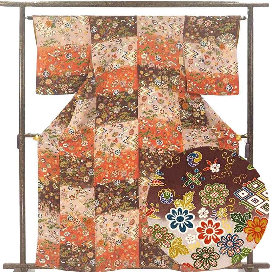 小紋 リサイクル着物 身丈163cm 裄64cm 前幅22.5cm 後幅28cm 袖丈50cm 袖幅34cm レディース 袷 宝尽くし 裄Mサイズ 秋冬春用 正絹（シルク）ブラウン 美品 リメイク リユース【ランクA】