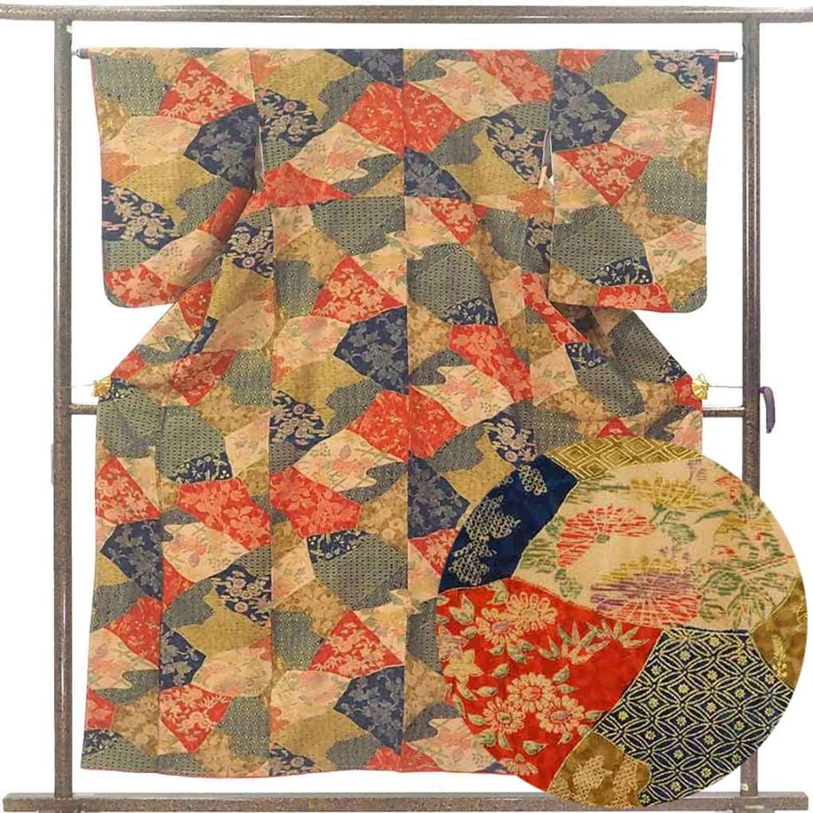 小紋 リサイクル着物 身丈155cm 裄63cm 前幅24cm 後幅29cm 袖丈56cm 袖幅32cm レディース 袷 連続模様 裄Mサイズ 秋冬春用 正絹（シルク）ブラウン 未使用品 リメイク リユース【ランクS】