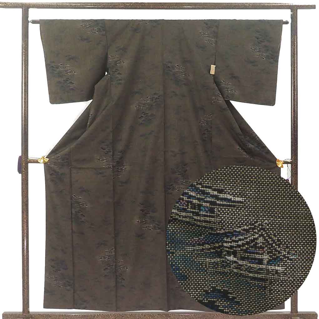 紬 リサイクル着物 身丈159cm 裄64cm 前幅23cm 後幅28cm 袖丈47cm 袖幅33cm レディース 袷 風景画 裄Mサイズ 秋冬春用 正絹（シルク）ブラウン 未使用品 リメイク リユース【ランクS】