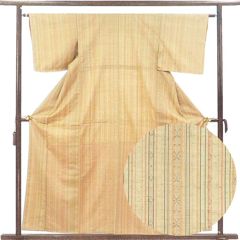 紬 リサイクル着物 身丈158cm 裄63cm 前幅24.5cm 後幅28.5cm 袖丈45cm 袖幅32cm レディース 袷 縞 裄Mサイズ 秋冬春用 正絹（シルク）グリーン 未使用品 リメイク リユース【ランクS】