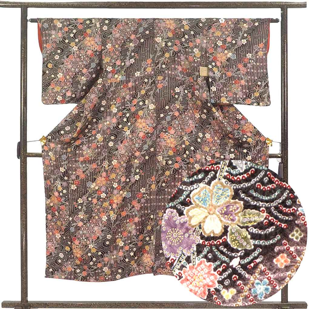 小紋 リサイクル着物 身丈149cm 裄63cm 前幅22.5cm 後幅28cm 袖丈49cm 袖幅32cm レディース 袷 花柄 裄Mサイズ 秋冬春用 正絹（シルク）ブラック 美品 リメイク リユース【ランクA】