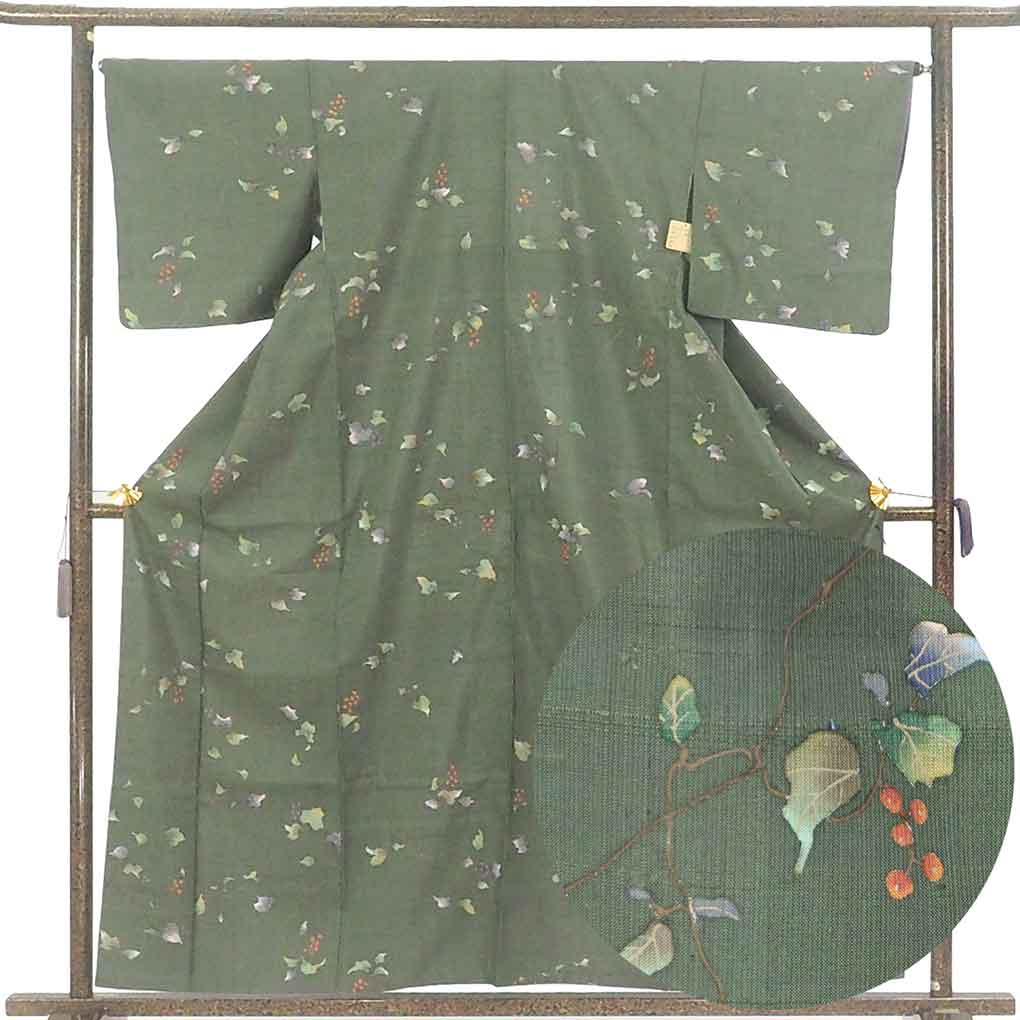 紬 リサイクル着物 身丈159cm 裄65cm 前幅24cm 後幅30cm 袖丈47cm 袖幅33cm レディース 袷 葡萄 裄Mサイズ 秋冬春用 正絹（シルク）グリーン 美品 リメイク リユース【ランクA】