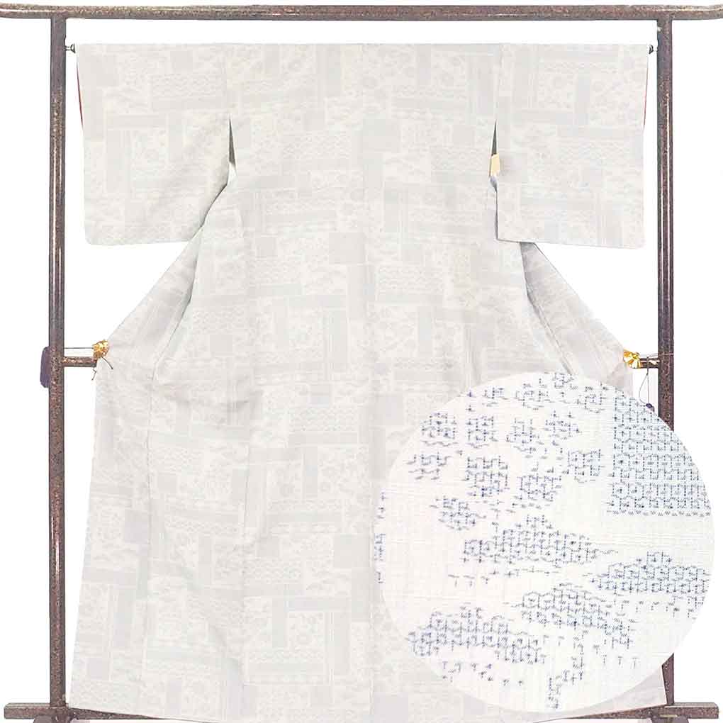 紬 リサイクル着物 身丈163cm 裄66cm 前幅23cm 後幅30cm 袖丈49cm 袖幅34cm レディース 袷 絣模様 裄長 裄M-Lサイズ 秋冬春用 正絹（シルク）グレー 未使用品 リメイク リユース【ランクS】