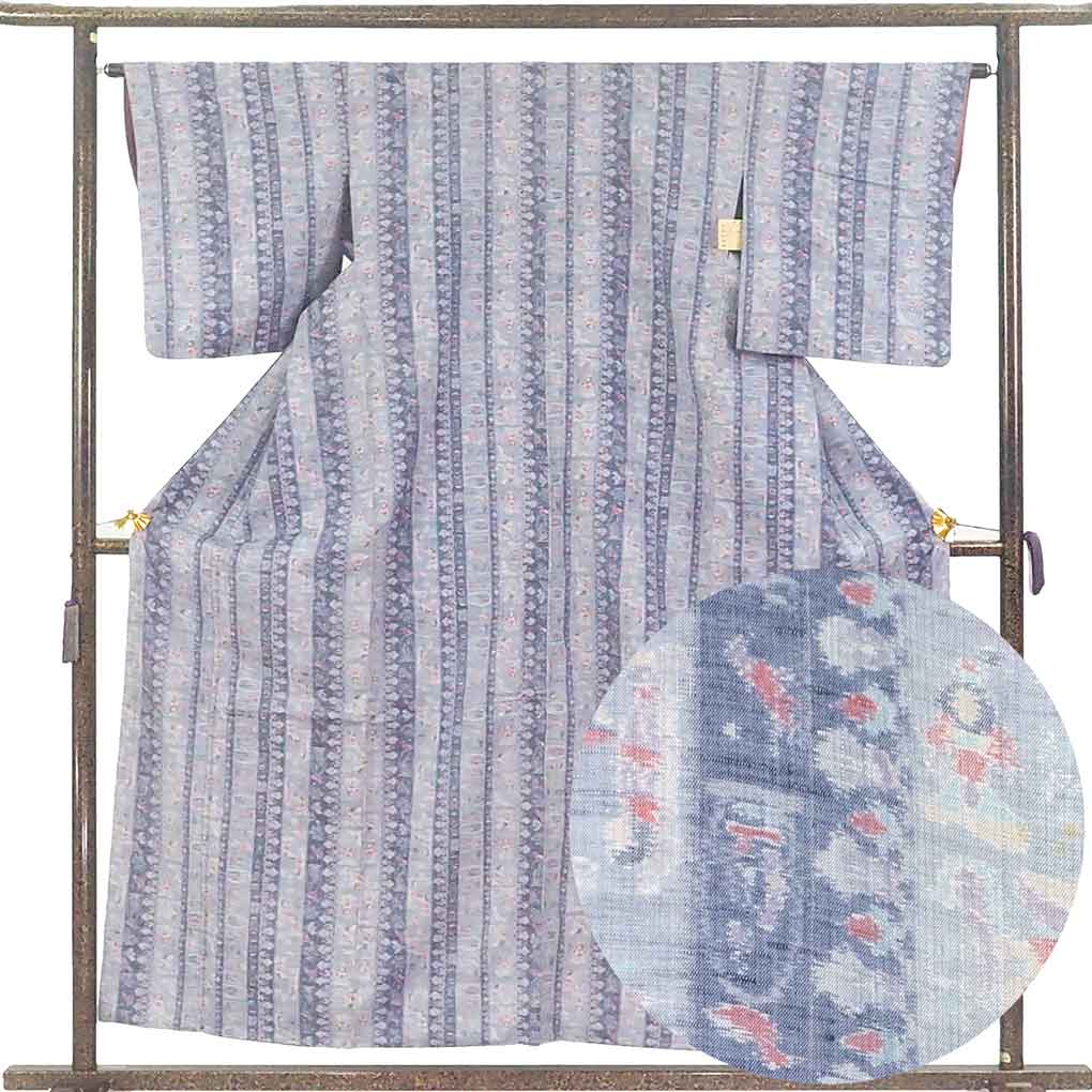 紬 リサイクル着物 身丈157cm 裄64cm 前幅24cm 後幅29.5cm 袖丈49cm 袖幅32.5cm レディース 袷 縦縞 裄Mサイズ 秋冬春用 正絹（シルク）グレー 美品 リメイク リユース【ランクA】