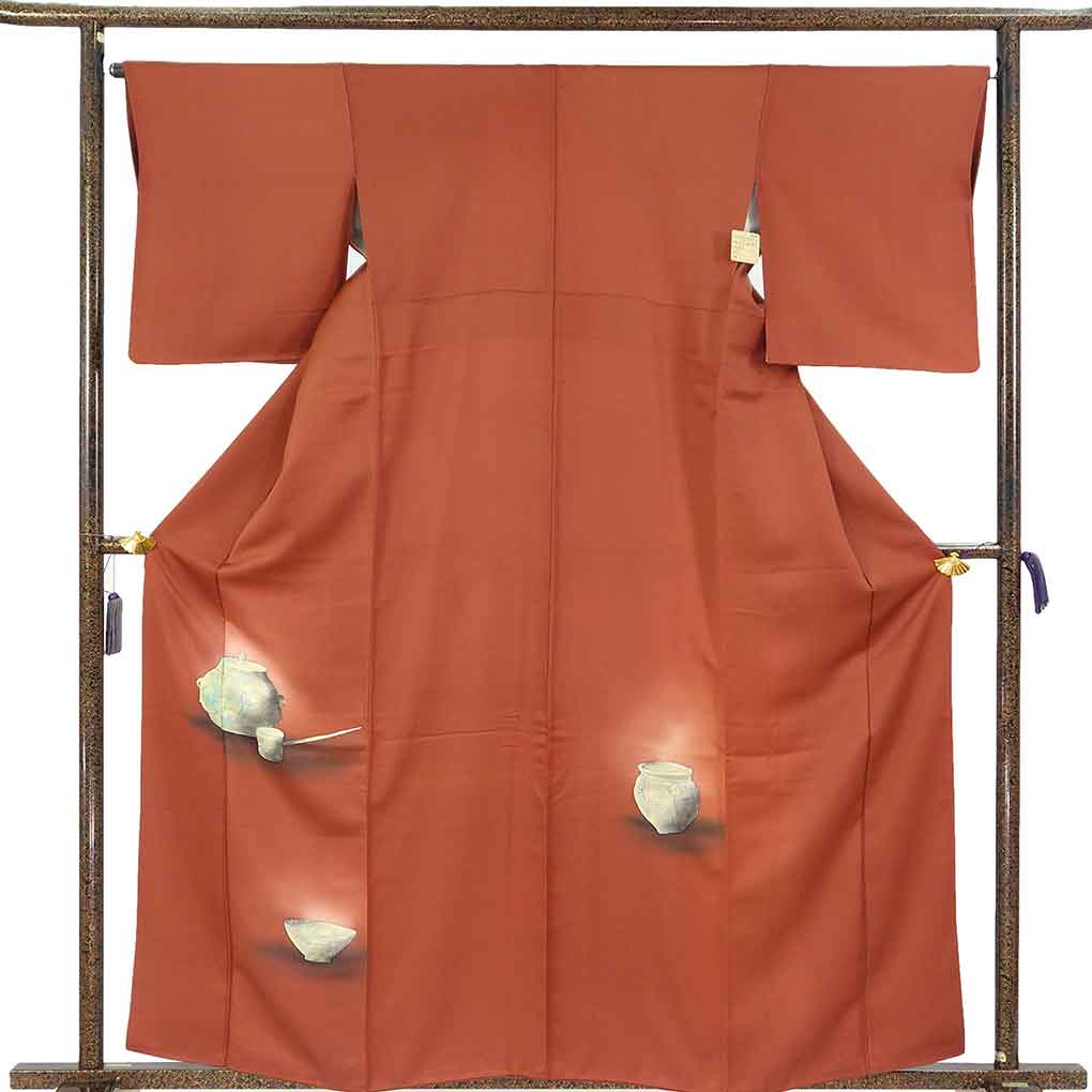 訪問着 リサイクル着物 身丈162cm 裄65cm 前幅22.5cm 後幅28.5cm 袖丈49cm 袖幅33cm レディース 袷 茶道具 裄Mサイズ 秋冬春用 正絹（シルク）ブラウン 美品 リメイク リユース【ランクA】