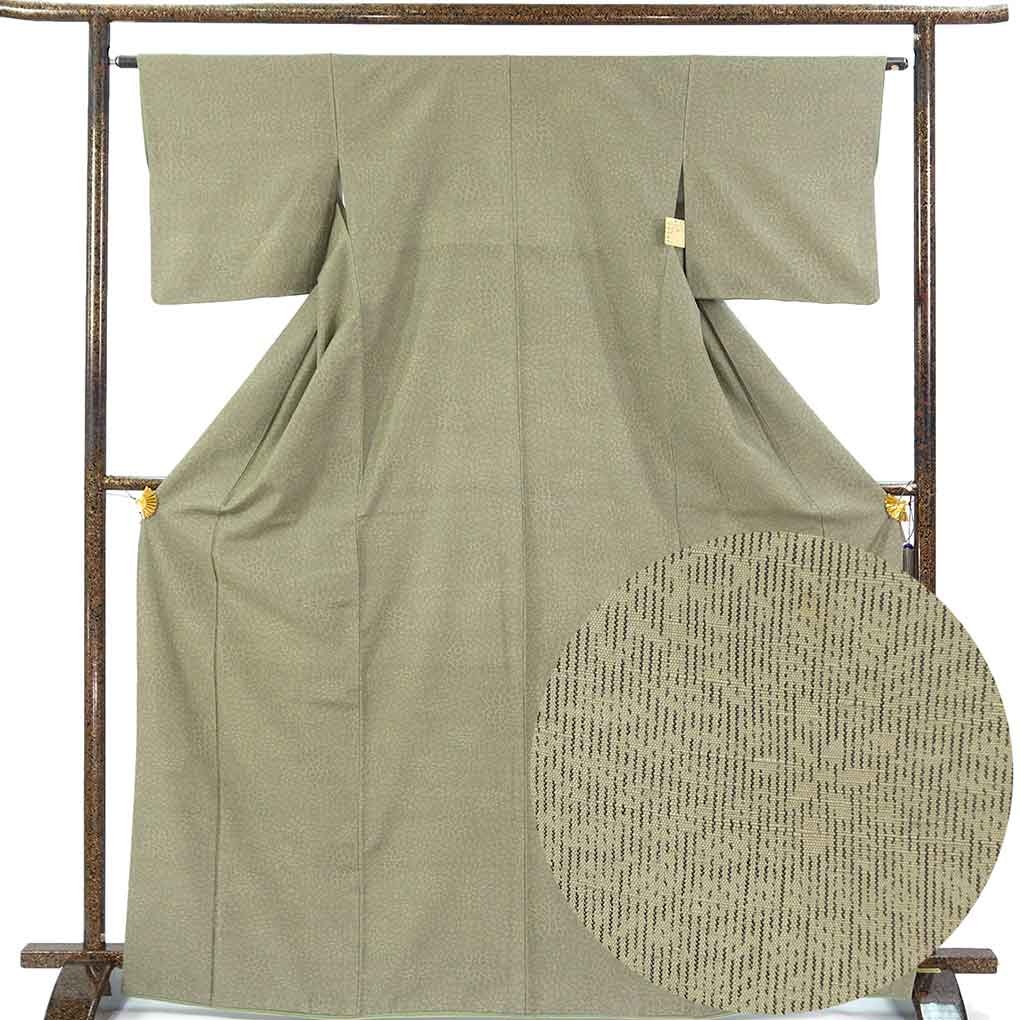御召し リサイクル着物 身丈170cm 裄63cm 前幅24.5cm 後幅28.5cm 袖丈45cm 袖幅32cm レディース 袷 菊 裄Mサイズ 秋冬春用 正絹（シルク）グリーン トールサイズ やや難 リメイク リユース【ランクB】