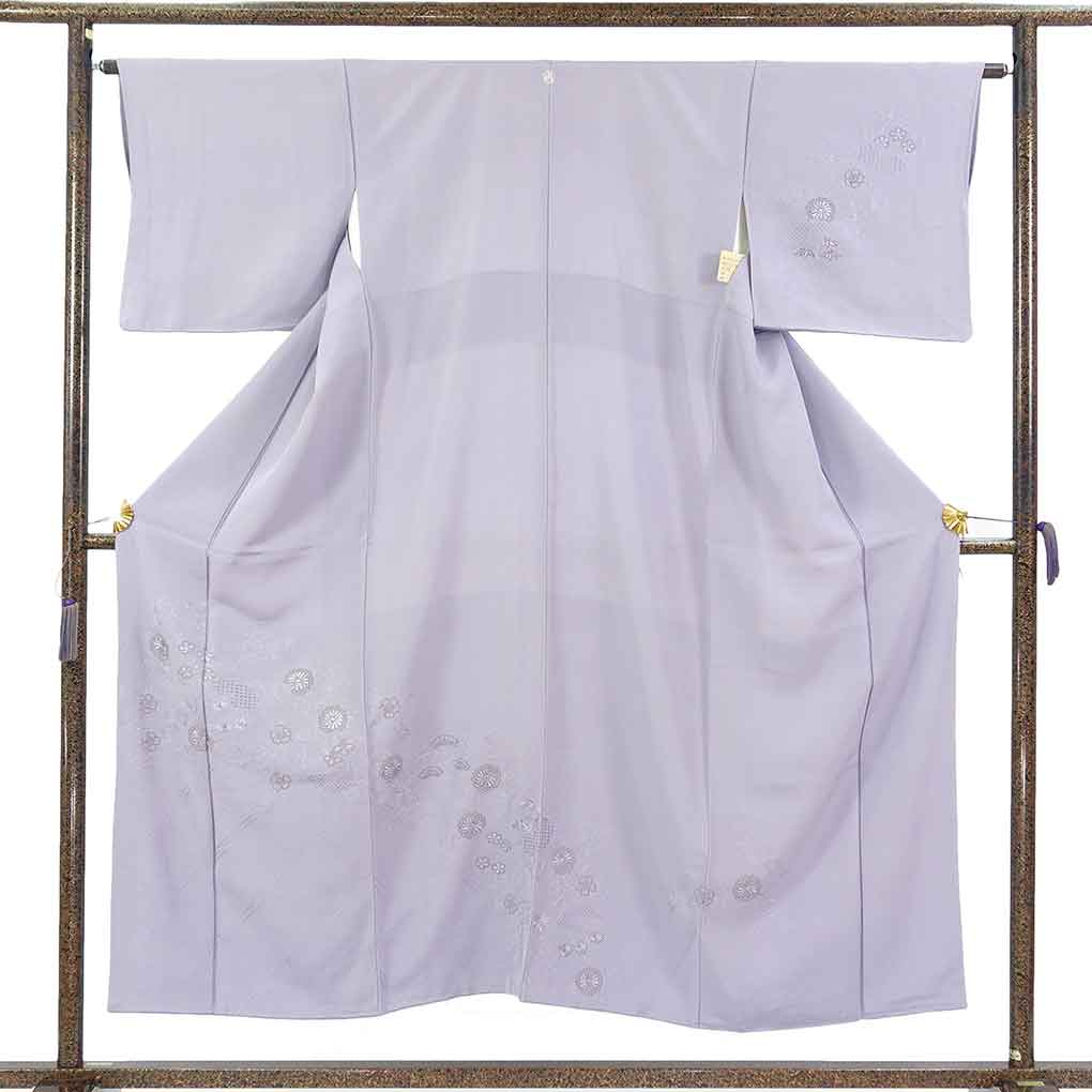 訪問着 リサイクル着物 身丈153cm 裄64cm 前幅25cm 後幅29cm 袖丈44cm 袖幅33cm レディース 袷 刺繍 裄Mサイズ 秋冬春用 正絹（シルク）パープル やや難 リメイク リユース【ランクB】