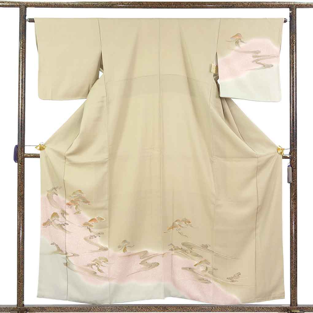 訪問着 リサイクル着物 身丈159cm 裄65cm 前幅23cm 後幅30cm 袖丈46cm 袖幅32cm レディース 袷 松 裄Mサイズ 秋冬春用 正絹（シルク）ブラウン 美品 リメイク リユース【ランクA】