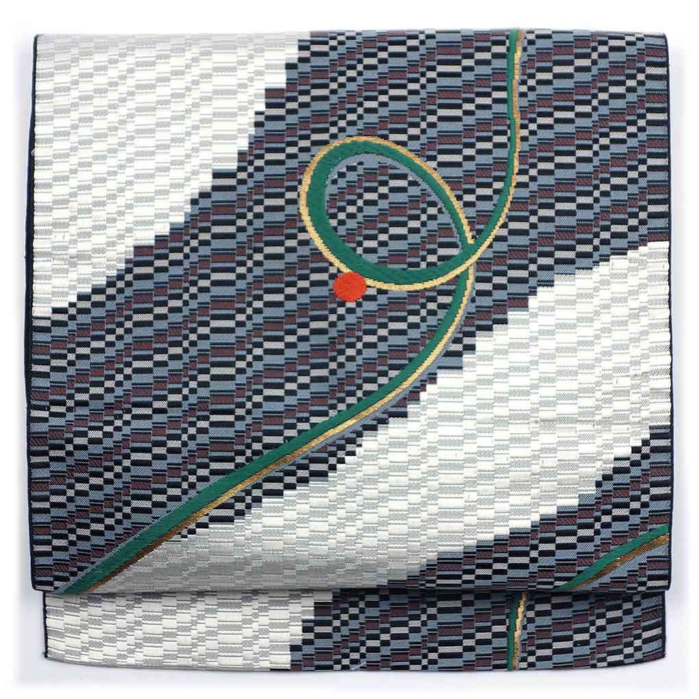 名古屋帯 リサイクル帯 幅31cm 長さ370cm レディース 連続模様 秋冬春用 正絹（シルク）ホワイト やや難 リメイク リユース【ランクB】