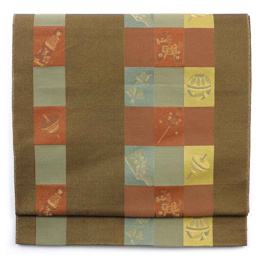 名古屋帯 リサイクル帯 幅31cm 長さ355cm レディース おもちゃ 秋冬春用 正絹（シルク）ブラウン 美品 リメイク リユース【ランクA】