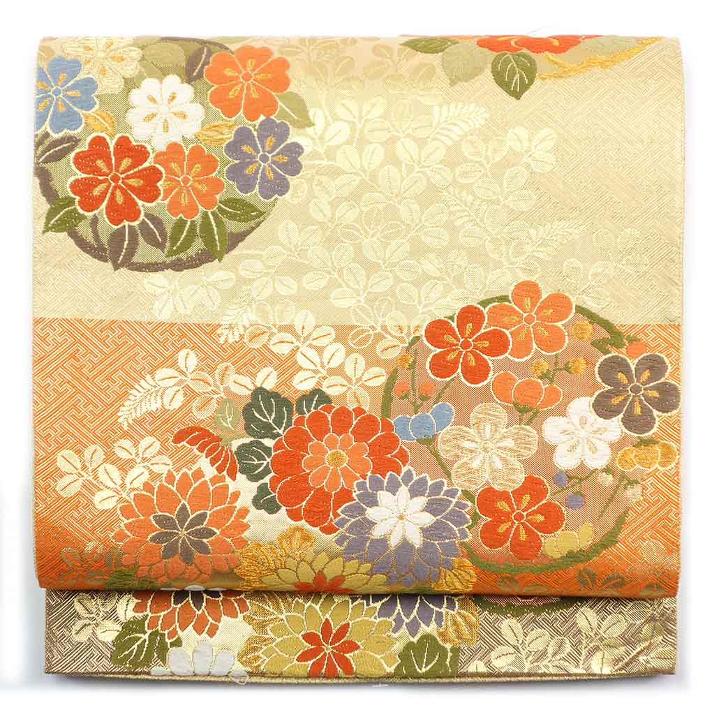 袋帯 リサイクル帯 幅31cm 長さ442cm レディース 四季の花柄 秋冬春用 正絹（シルク）ゴールド 美品 リメイク リユース【ランクA】