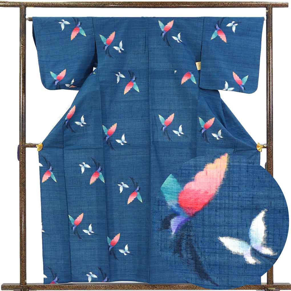 紬 リサイクル着物 身丈161cm 裄65cm 前幅22cm 後幅28cm 袖丈47cm 袖幅33cm レディース 単衣 蝶柄 裄Mサイズ 初夏・初秋用 正絹（シルク）ネイビー 美品 リメイク リユース【ランクA】