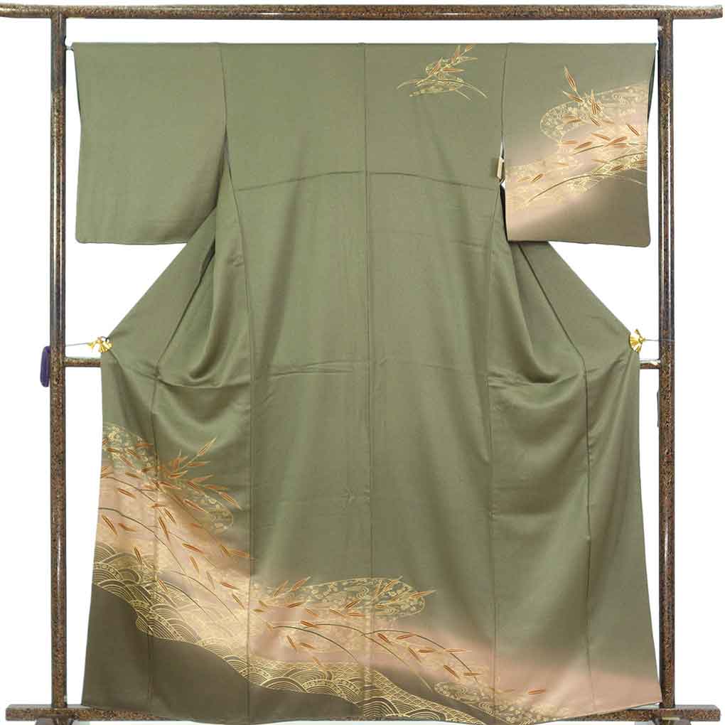 訪問着 リサイクル着物 身丈160cm 裄66cm 前幅24cm 後幅30cm 袖丈48cm 袖幅33cm レディース 袷 金彩 裄長 裄M-Lサイズ 秋冬春用 正絹（シルク）グリーン 美品 リメイク リユース【ランクA】