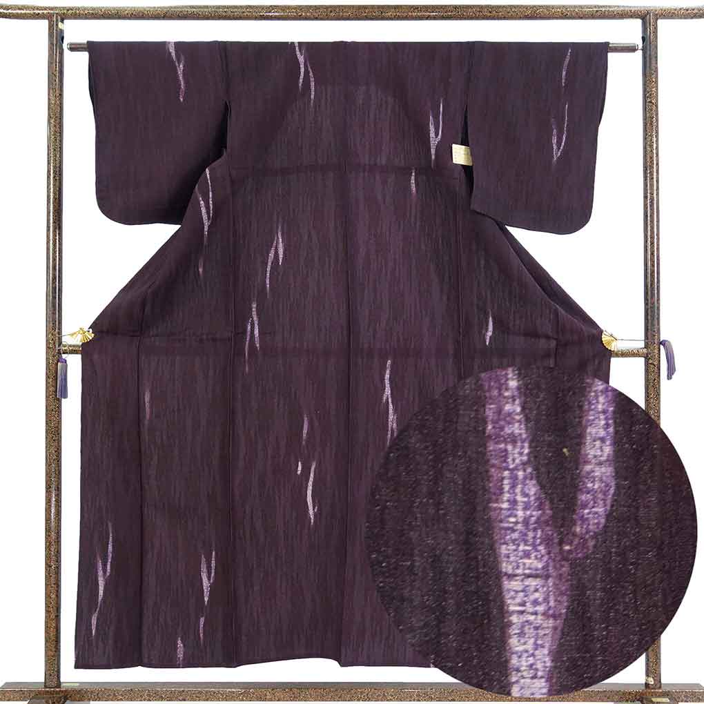 御召し リサイクル着物 身丈157cm 裄62cm 前幅23cm 後幅29cm 袖丈49cm 袖幅31cm レディース 単衣 抽象柄 裄Sサイズ 初夏・初秋用 正絹（シルク）パープル 美品 リメイク リユース【ランクA】
