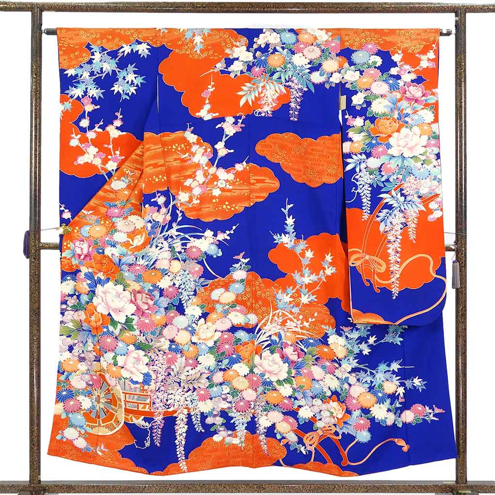 振袖 リサイクル着物 身丈155cm 裄64cm 前幅24cm 後幅30.5cm 袖丈101cm 袖幅32cm レディース 袷 花柄 裄Mサイズ 秋冬春用 正絹（シルク）ネイビー やや難 リメイク リユース【ランクB】