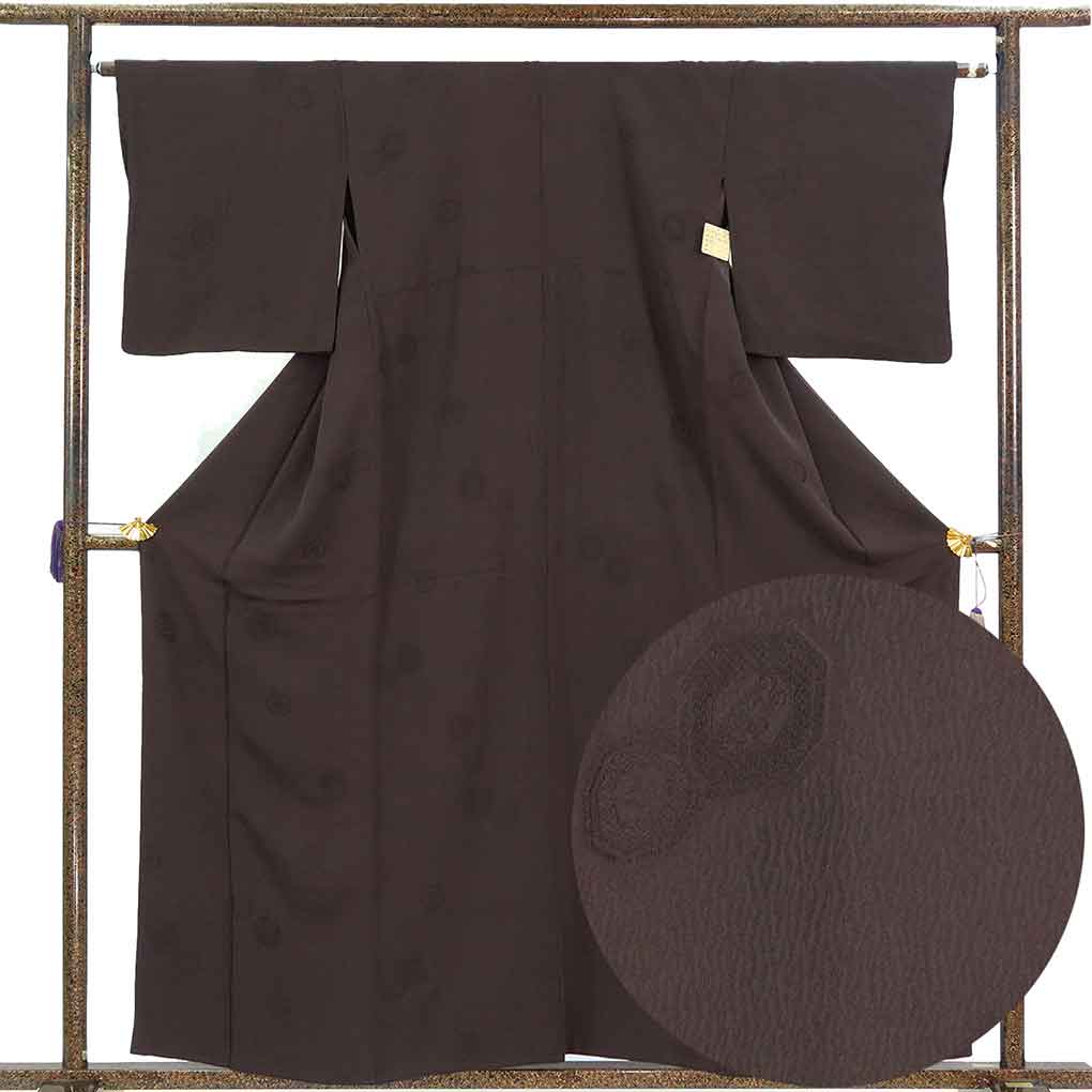 色無地 リサイクル着物 身丈160cm 裄66cm 前幅22.5cm 後幅28cm 袖丈47cm 袖幅34cm レディース 袷 無地 裄長 裄M-Lサイズ 秋冬春用 正絹（シルク）ブラウン やや難 リメイク リユース【ランクB】