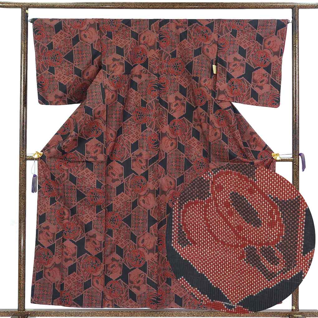 紬 リサイクル着物 身丈160cm 裄66cm 前幅23cm 後幅30cm 袖丈49cm 袖幅34cm レディース 袷 鼓 裄長 裄M-Lサイズ 秋冬春用 正絹（シルク）ブラック 未使用品 リメイク リユース【ランクS】
