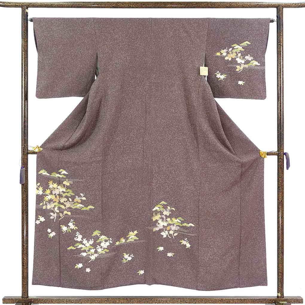 訪問着 リサイクル着物 身丈155cm 裄66cm 前幅23.5cm 後幅28.5cm 袖丈47cm 袖幅33cm レディース 袷 四季の花柄 裄長 裄M-Lサイズ 秋冬春用 正絹（シルク）パープル 美品 リメイク リユース【ランクA】