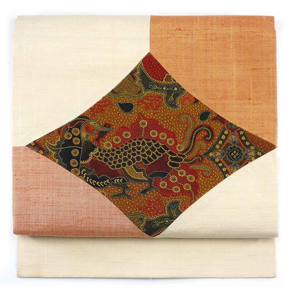 名古屋帯 リサイクル帯 幅30cm 長さ355cm レディース 相良刺繍 秋冬春用 正絹（シルク）ホワイト やや難 リメイク リユース【ランクB】