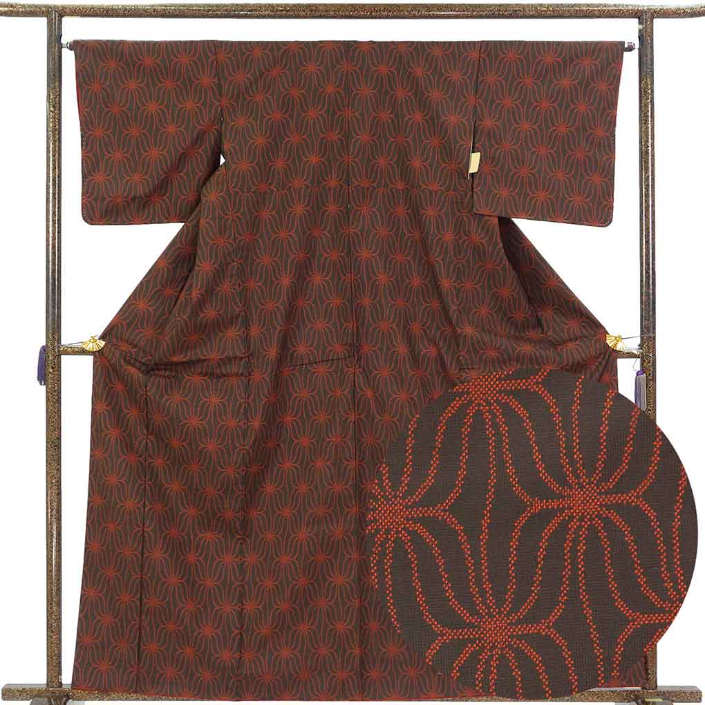 紬 リサイクル着物 身丈161cm 裄65cm 前幅24cm 後幅29cm 袖丈47cm 袖幅33cm レディース 袷 連続模様 裄Mサイズ 秋冬春用 正絹（シルク）ブラック 未使用品 リメイク リユース【ランクS】