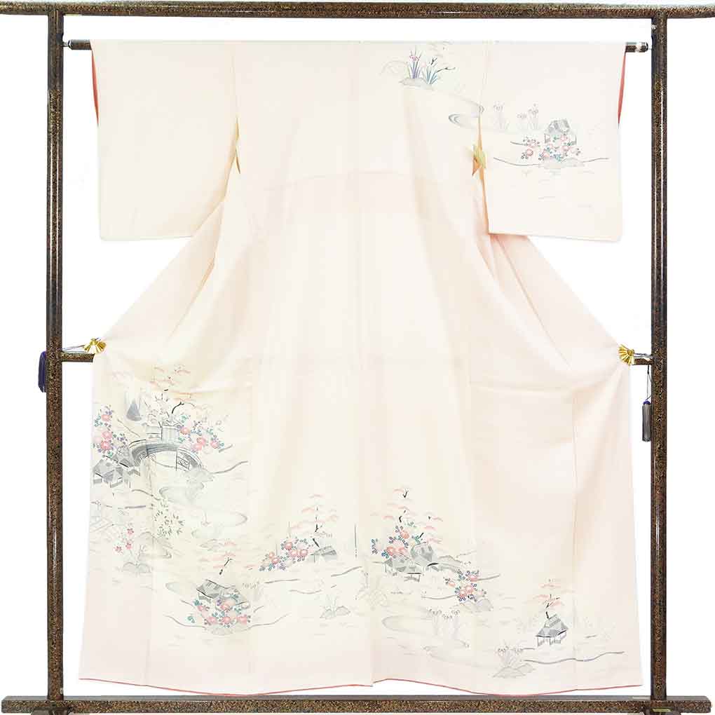 訪問着 リサイクル着物 身丈158cm 裄63cm 前幅24.5cm 後幅30cm 袖丈48.5cm 袖幅32cm レディース 袷 花柄 裄Mサイズ 秋冬春用 正絹（シルク）ピンク 美品 リメイク リユース【ランクA】