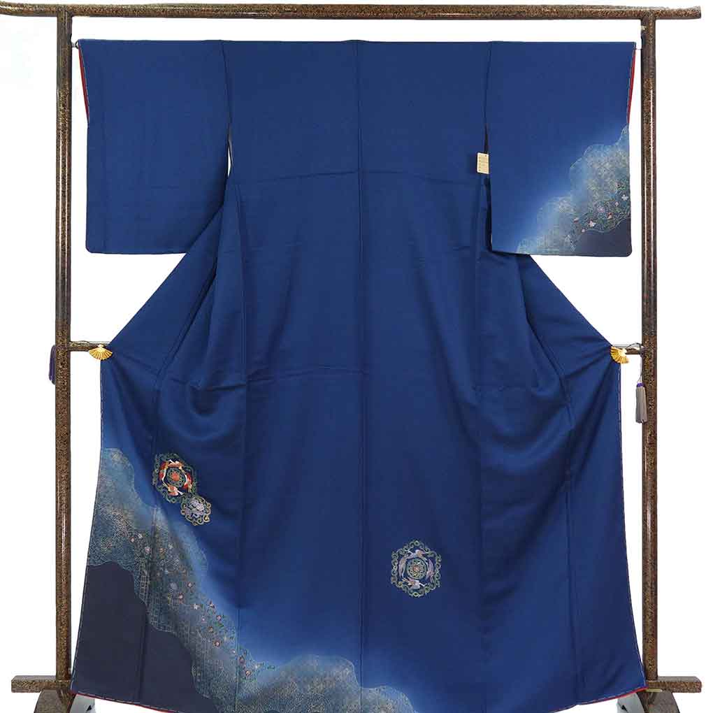 訪問着 リサイクル着物 身丈167cm 裄66cm 前幅24.5cm 後幅30cm 袖丈52cm 袖幅34cm レディース 袷 道長 裄長 裄M-Lサイズ 秋冬春用 正絹（シルク）ネイビー トールサイズ 未使用品 リメイク リユース【ランクS】