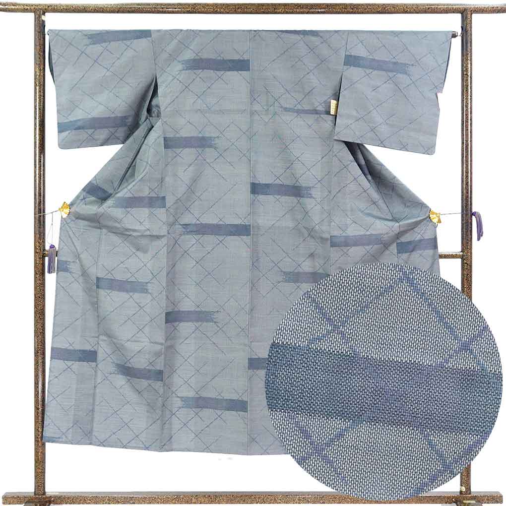 紬 リサイクル着物 身丈148cm 裄66cm 前幅24cm 後幅30cm 袖丈43.5cm 袖幅33cm レディース 単衣 絣模様 裄長 裄M-Lサイズ 初夏・初秋用 正絹（シルク）グレー 美品 リメイク リユース【ランクA】