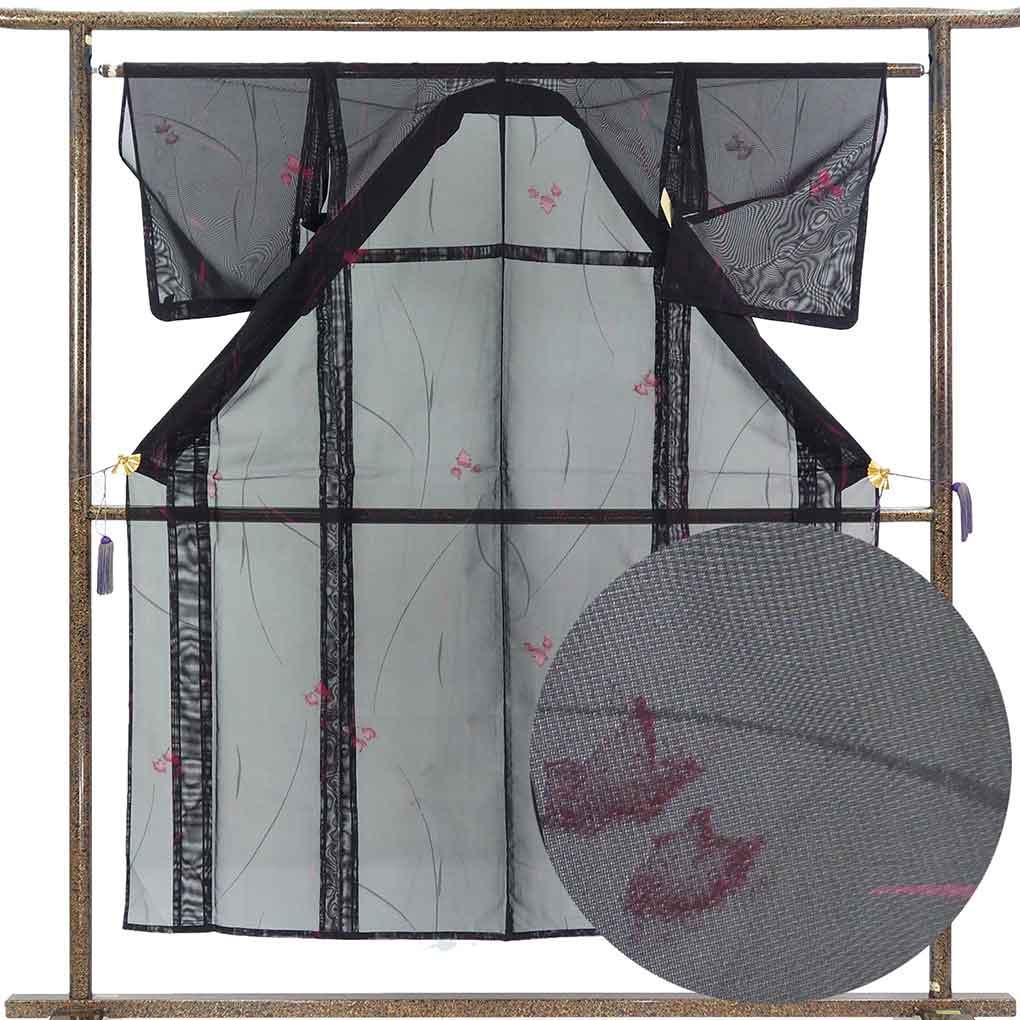 紋紗着物 リサイクル着物 身丈151cm 裄62cm 前幅23cm 後幅30cm 袖丈47cm 袖幅32cm レディース 花柄 裄Sサイズ 夏用 正絹（シルク）ブラック 未使用品 リメイク リユース【ランクS】