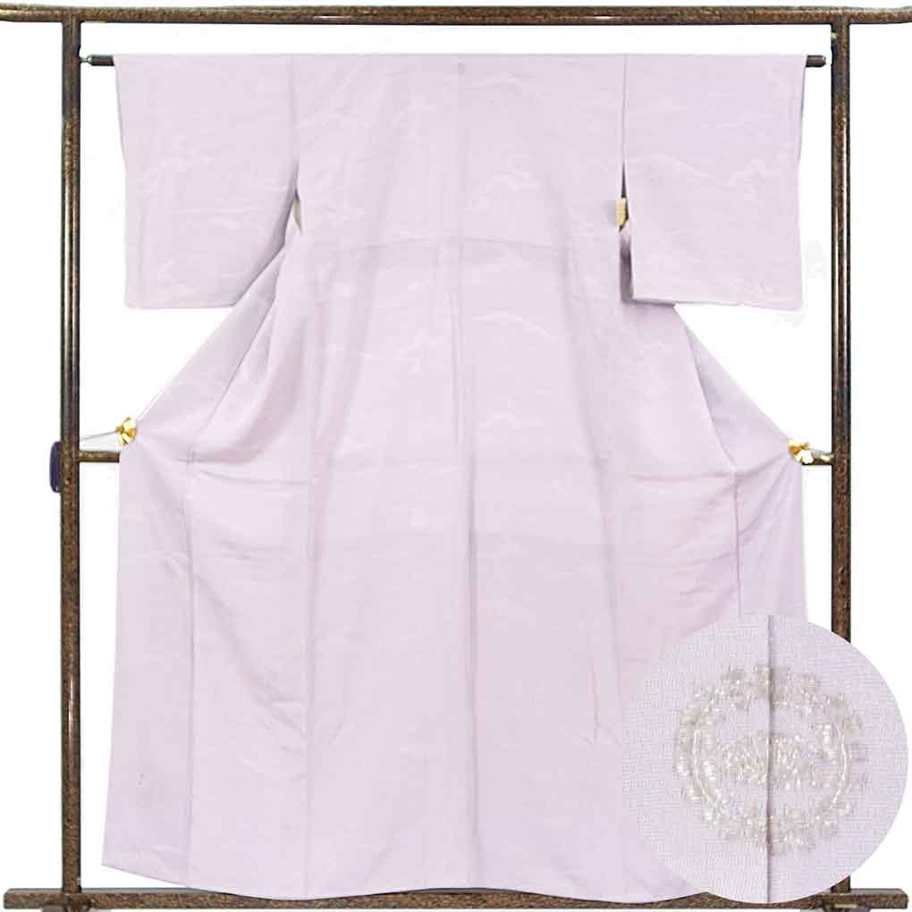 色無地 リサイクル着物 身丈160cm 裄63cm 前幅23cm 後幅30cm 袖丈49cm 袖幅32cm レディース 袷 無地 裄Mサイズ 秋冬春用 正絹（シルク）パープル やや難 リメイク リユース【ランクB】