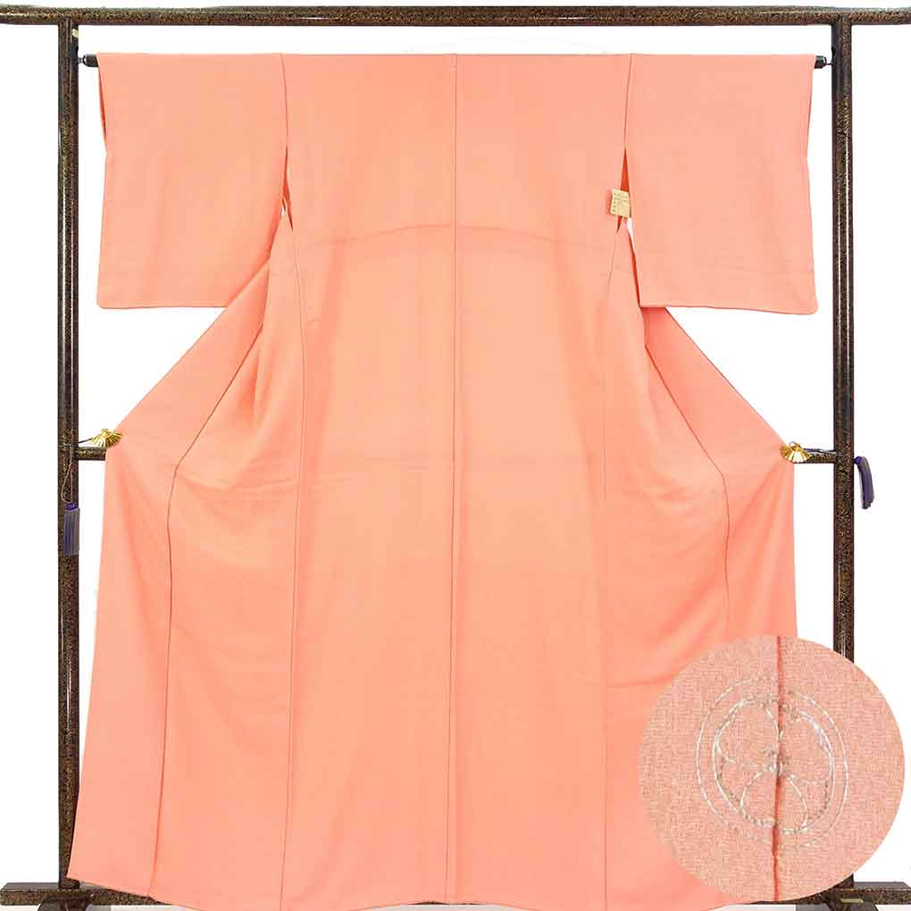 色無地 リサイクル着物 身丈163cm 裄65cm 前幅24.5cm 後幅30cm 袖丈49cm 袖幅32.5cm レディース 袷 無地 裄Mサイズ 秋冬春用 正絹（シルク）ピンク 美品 リメイク リユース【ランクA】