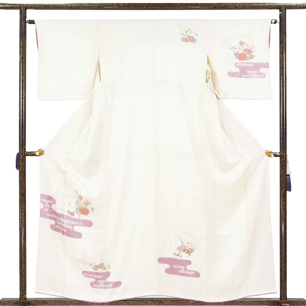 訪問着 リサイクル着物 身丈157cm 裄63cm 前幅23.5cm 後幅28.5cm 袖丈45cm 袖幅33cm レディース 袷 花柄 裄Mサイズ 秋冬春用 正絹（シルク）ホワイト 未使用品 リメイク リユース【ランクS】