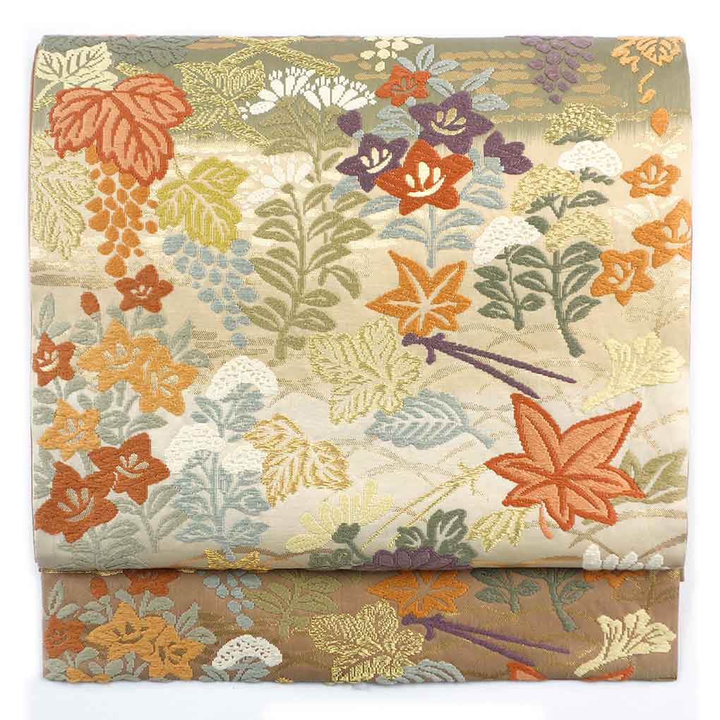 袋帯 リサイクル帯 幅30.5cm 長さ442cm レディース 四季の花柄 秋冬春用 正絹（シルク）ベージュ やや難 リメイク リユース【ランクB】