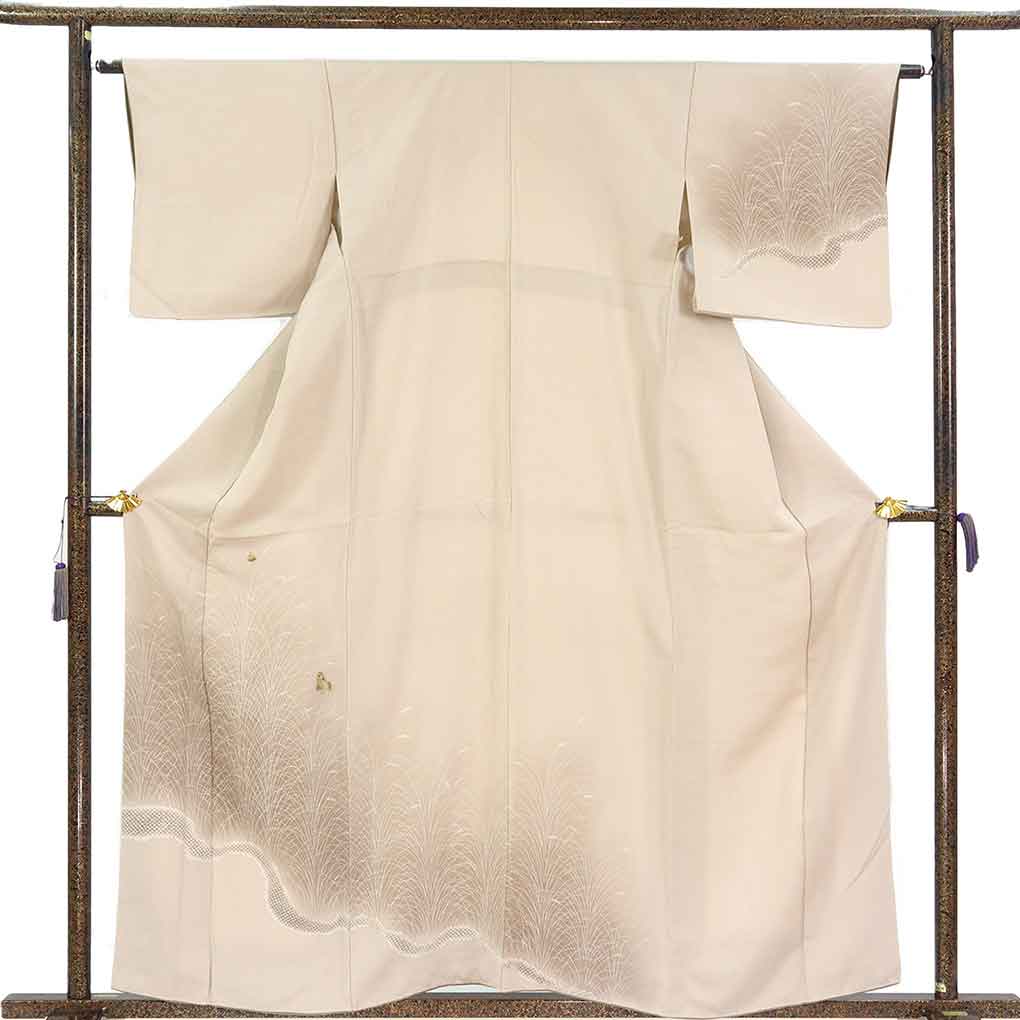 訪問着 リサイクル着物 身丈160cm 裄62cm 前幅23.5cm 後幅28cm 袖丈45cm 袖幅32cm レディース 袷 蝶柄 裄Sサイズ 秋冬春用 正絹（シルク）ブラウン やや難 リメイク リユース【ランクB】
