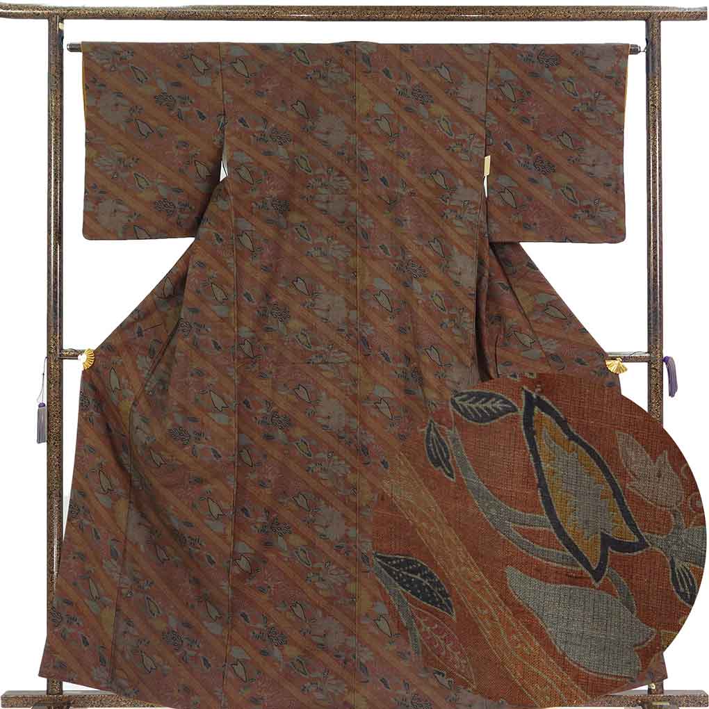 紬 リサイクル着物 身丈162cm 裄64cm 前幅28cm 後幅31cm 袖丈49cm 袖幅32cm レディース 袷 花柄 裄Mサイズ 秋冬春用 正絹（シルク）ブラウン 美品 リメイク リユース【ランクA】
