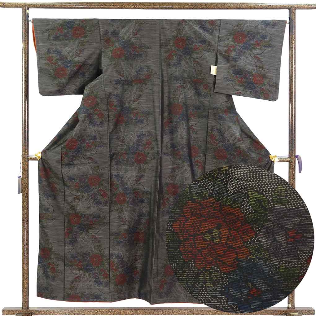 紬 リサイクル着物 身丈157cm 裄66cm 前幅24cm 後幅30cm 袖丈45cm 袖幅34cm レディース 袷 花柄 裄長 裄M-Lサイズ 秋冬春用 正絹（シルク）ブラック 美品 大島紬 リメイク リユース【ランクA】