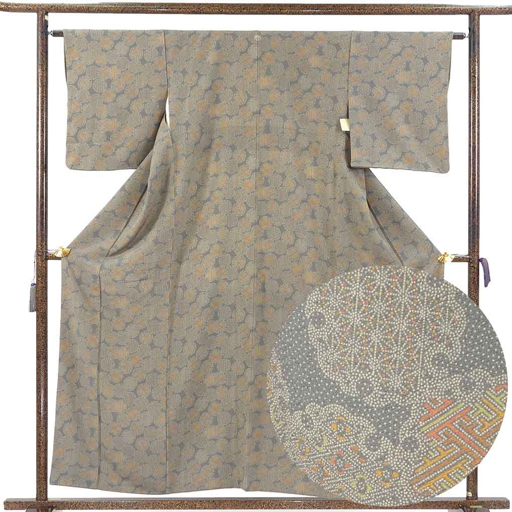 小紋 リサイクル着物 身丈158cm 裄63cm 前幅23cm 後幅30.5cm 袖丈48.5cm 袖幅32cm レディース 袷 雪輪 裄Mサイズ 秋冬春用 正絹（シルク）グレー 美品 リメイク リユース【ランクA】