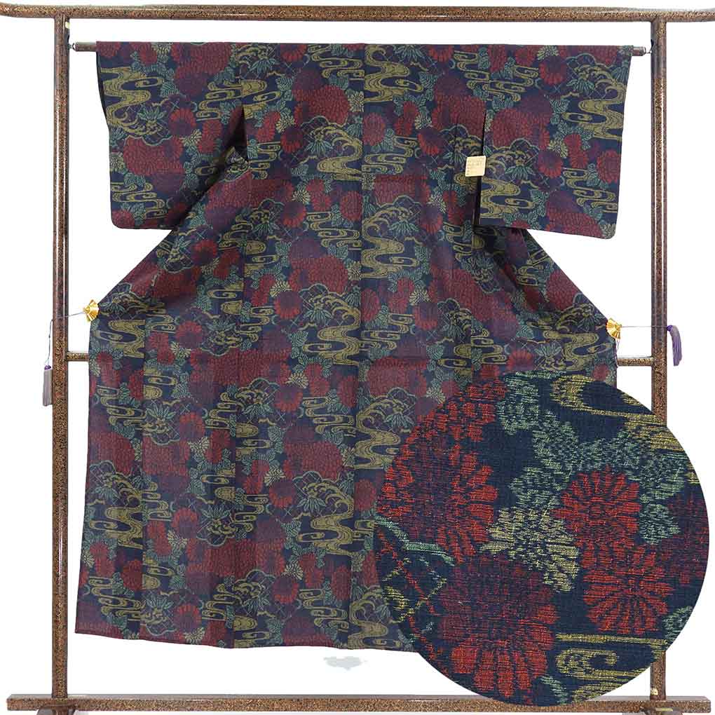 紬 リサイクル着物 身丈151cm 裄63cm 前幅23cm 後幅29cm 袖丈49cm 袖幅32cm レディース 単衣 花柄 裄Mサイズ 初夏・初秋用 正絹（シルク）ネイビー 美品 リメイク リユース【ランクA】