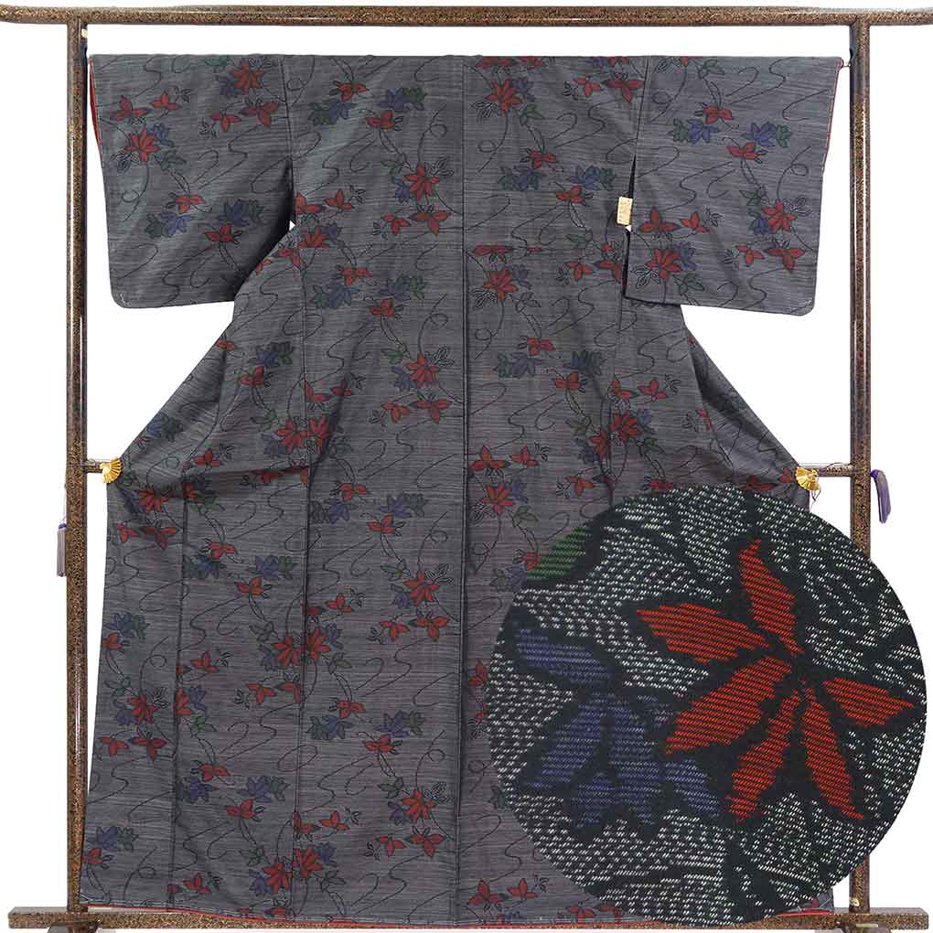 紬 リサイクル着物 身丈162cm 裄67cm 前幅23cm 後幅30cm 袖丈49cm 袖幅34cm レディース 袷 花柄 裄長 裄Lサイズ 秋冬春用 正絹（シルク）ブラック 未使用品 大島紬 リメイク リユース【ランクS】