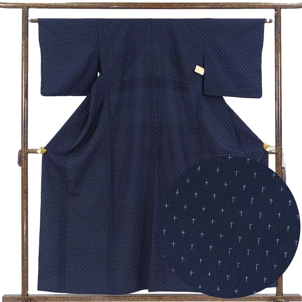 紬 リサイクル着物 身丈158cm 裄63cm 前幅27cm 後幅32cm 袖丈47cm 袖幅32cm レディース 単衣 絣模様 裄Mサイズ 初夏・初秋用 正絹（シルク）ネイビー 美品 リメイク リユース【ランクA】