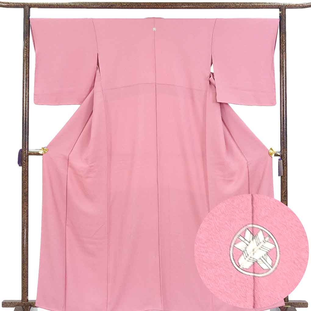 色無地 リサイクル着物 身丈165cm 裄67cm 前幅24cm 後幅30cm 袖丈49cm 袖幅34cm レディース 袷 無地 裄長 裄Lサイズ 秋冬春用 正絹（シルク）ピンク トールサイズ 未使用品 リメイク リユース【ランクS】