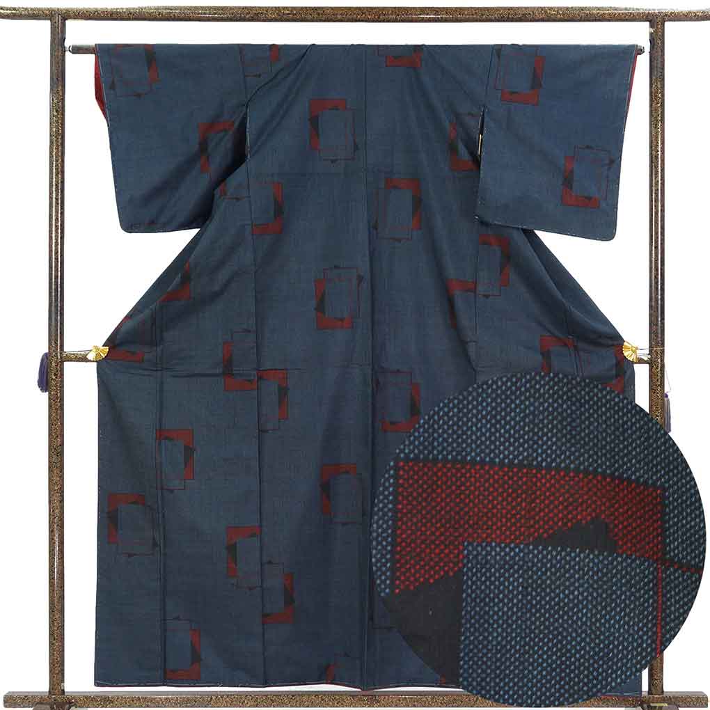 紬 リサイクル着物 身丈161cm 裄63cm 前幅24.5cm 後幅28cm 袖丈49cm 袖幅33cm レディース 袷 抽象柄 裄Mサイズ 秋冬春用 正絹（シルク）ネイビー 未使用品 大島紬 リメイク リユース【ランクS】
