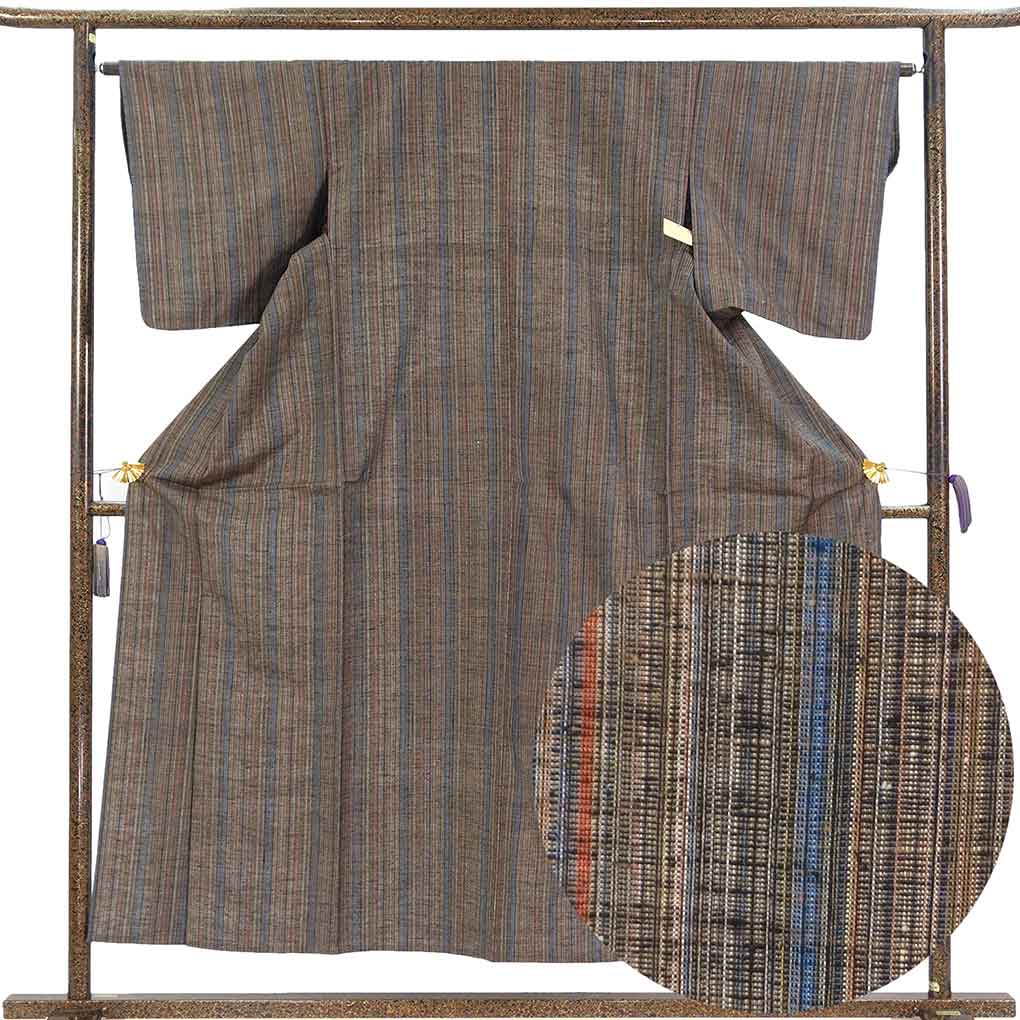 紬 リサイクル着物 身丈154cm 裄64cm 前幅25cm 後幅30.5cm 袖丈49cm 袖幅32cm レディース 単衣 縦縞 裄Mサイズ 初夏・初秋用 正絹（シルク）ブラウン 美品 リメイク リユース【ランクA】