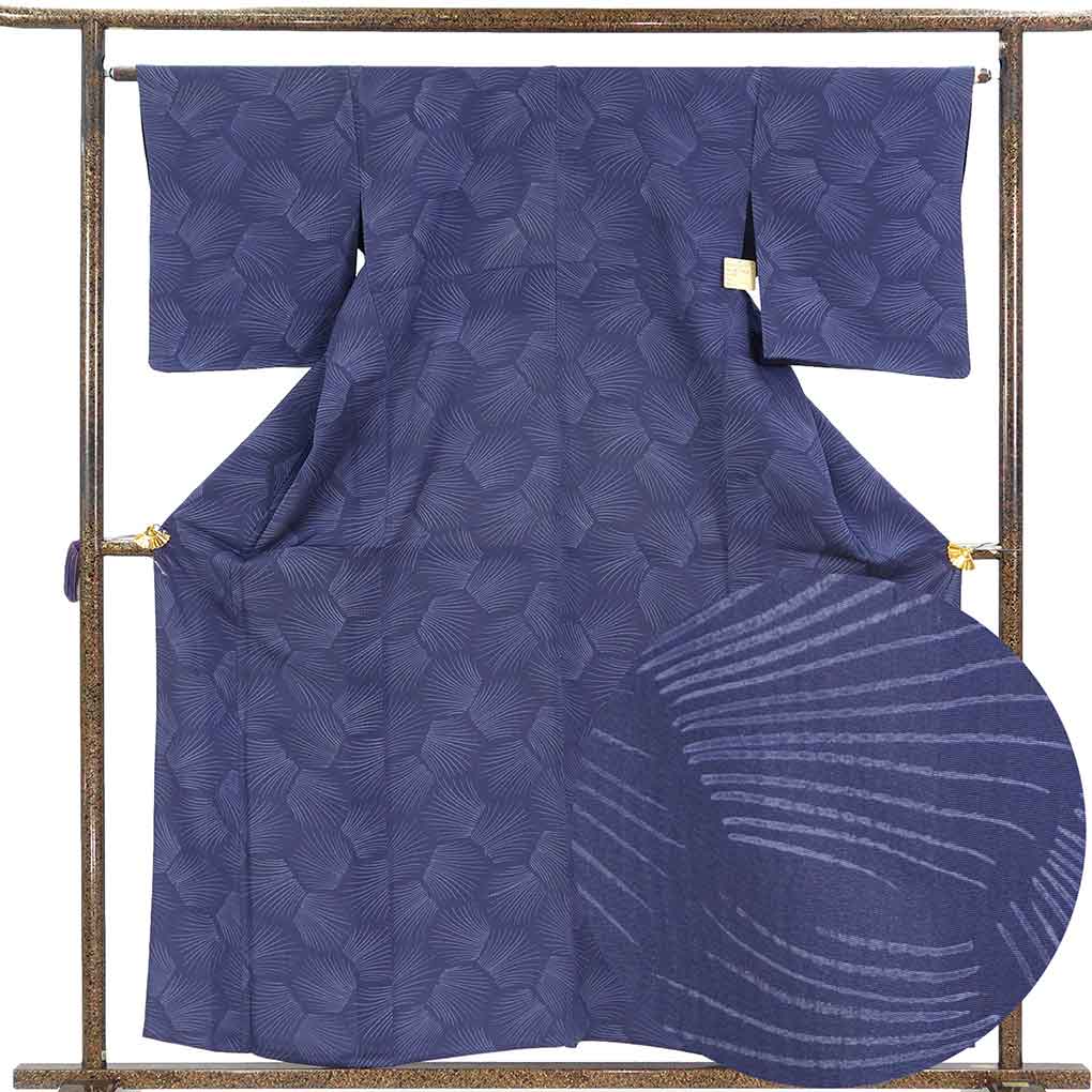 小紋 リサイクル着物 身丈160cm 裄65cm 前幅24cm 後幅29cm 袖丈48cm 袖幅32.5cm レディース 単衣 連続模様 裄Mサイズ 初夏・初秋用 正絹（シルク）ネイビー 美品 リメイク リユース【ランクA】